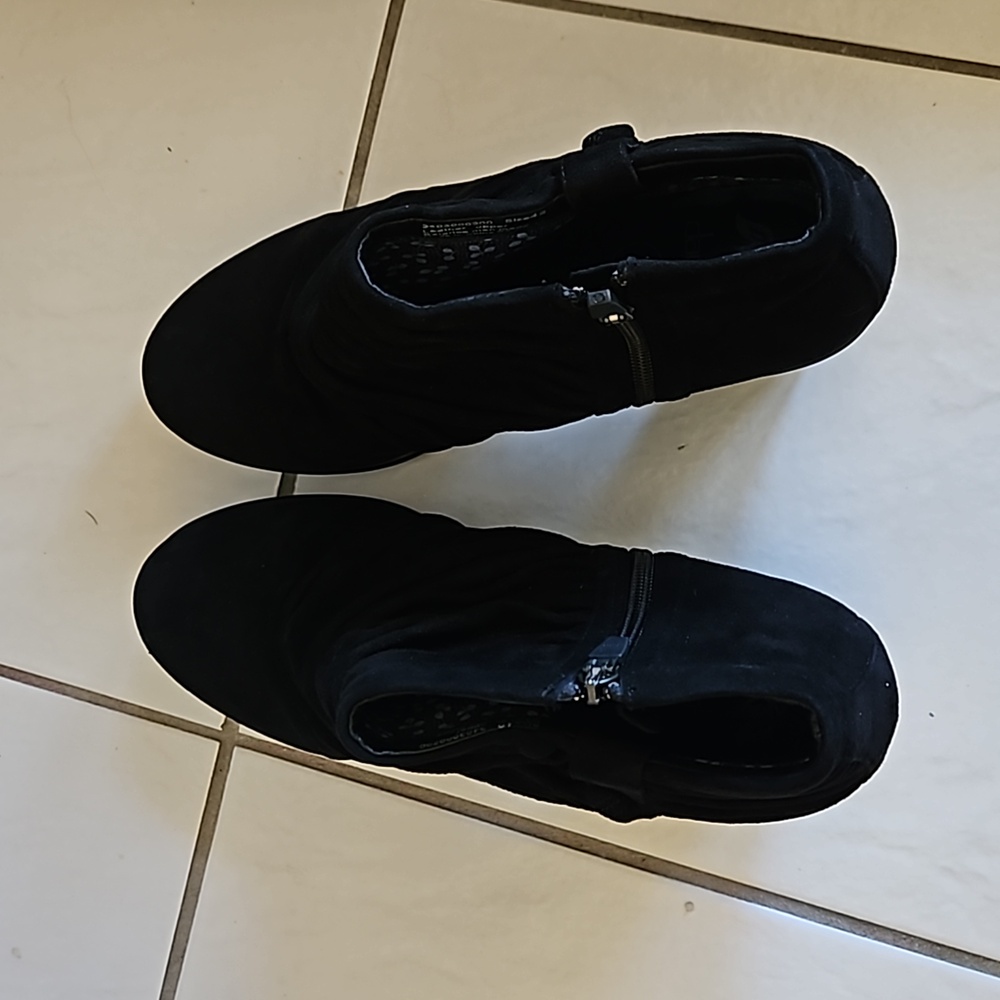 Dansko Black Heeled Boots - Picture 5 of 6